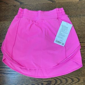 Lululemon  bright pink skort, size 2. New with tags